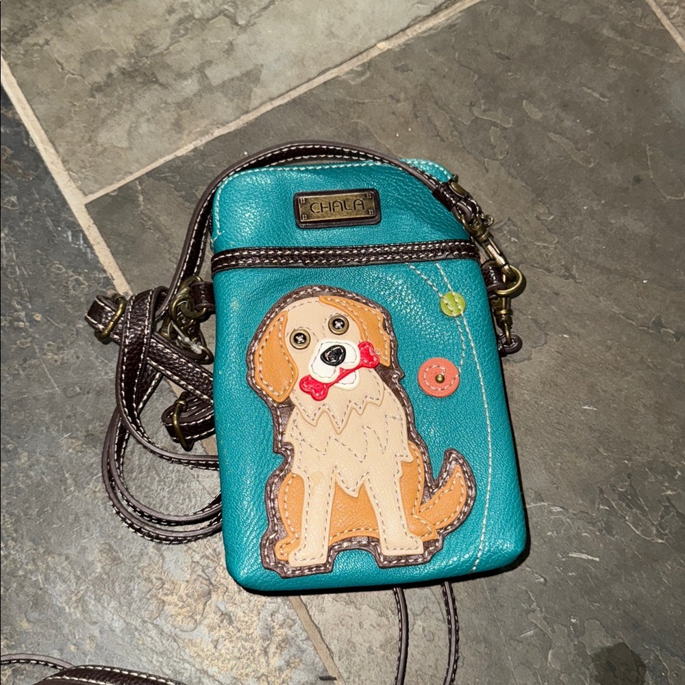 Chala Golden Retriever Crossbody .